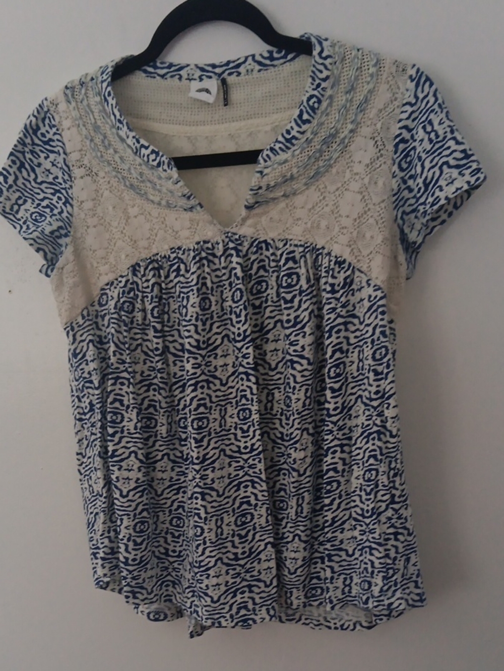 Anthropologie Amemi + Kin  Lace-Trim  Abstract Print Top #3866